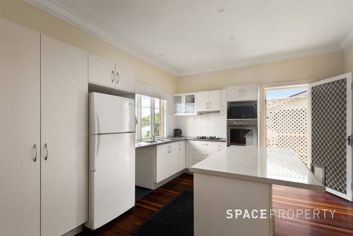 17 Burn Street Camp Hill 4152 - Image 6