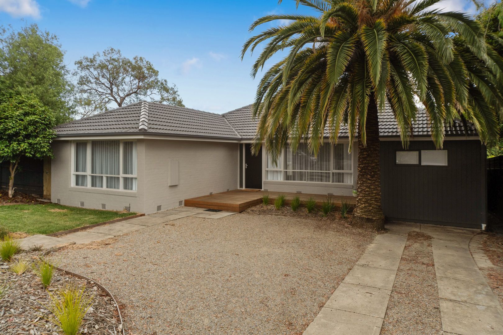 121 Rosedale Grove, Frankston South Property History & Address