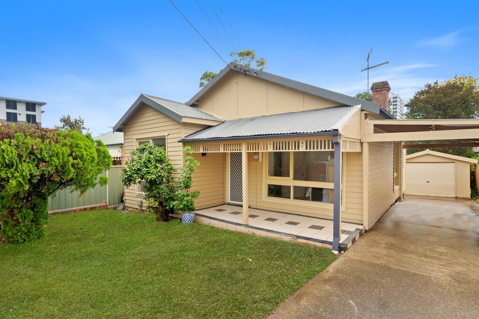 3 bedrooms House in 8 Sarsfield Street BLACKTOWN NSW, 2148