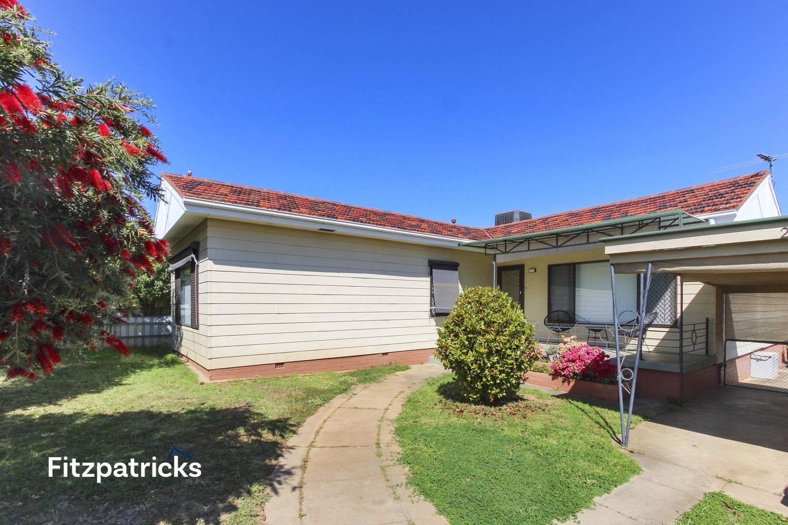 3 bedrooms House in 2 Tucker Street TURVEY PARK NSW, 2650