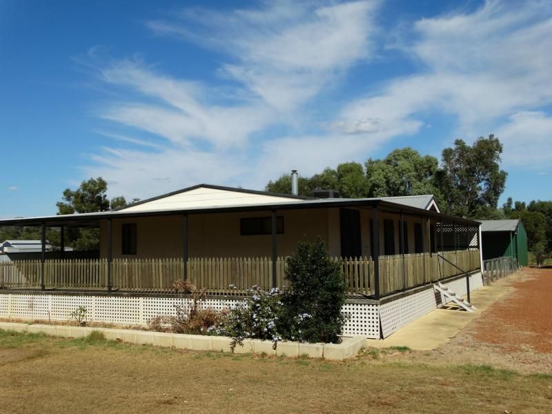 42 Hardwick Street, Cookernup WA 6219, Image 1