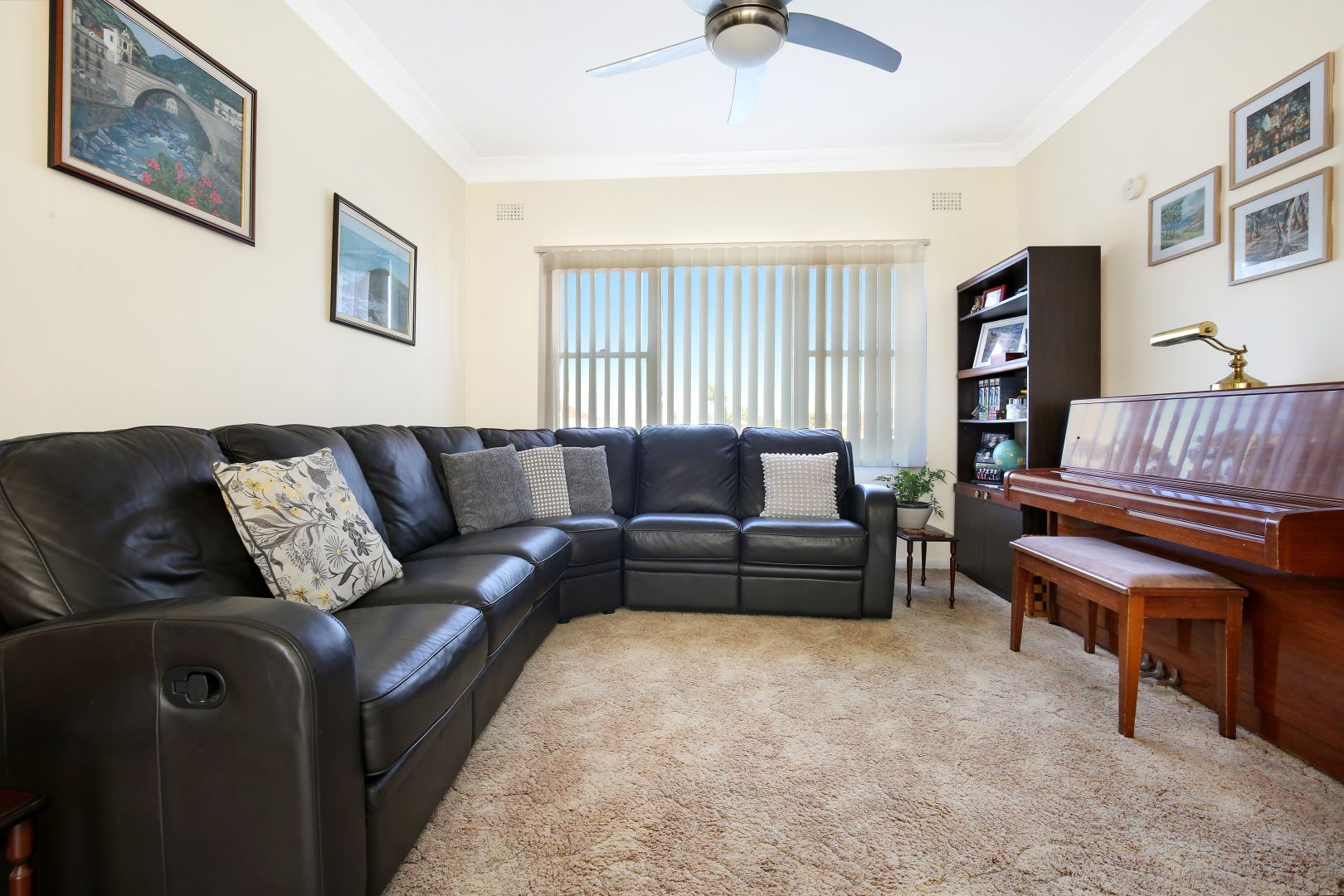 1/39 Cummins Street, Unanderra NSW 2526, Image 1