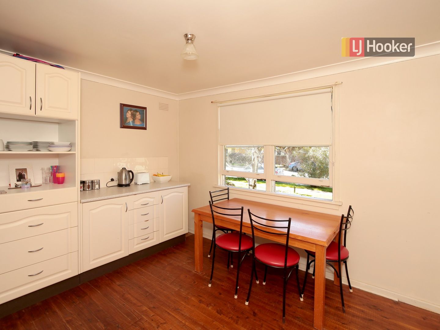 16 Tarakan Avenue, Ashmont NSW 2650, Image 2