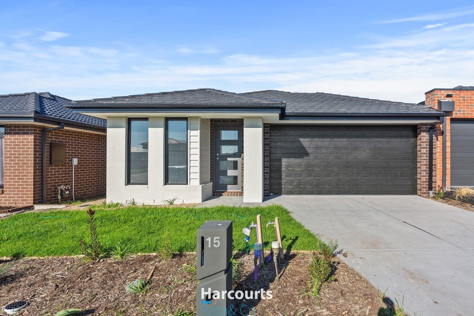 4 bedrooms House in 15 Lance Terrace CRANBOURNE EAST VIC, 3977