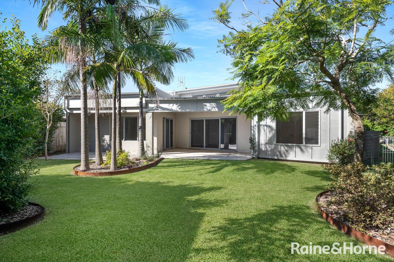 2 McIntosh Street, Shoalhaven Heads NSW 2535, Image 0