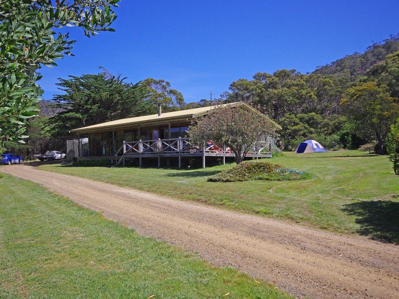 211 Harveys Farm Road, Bicheno TAS 7215, Image 1