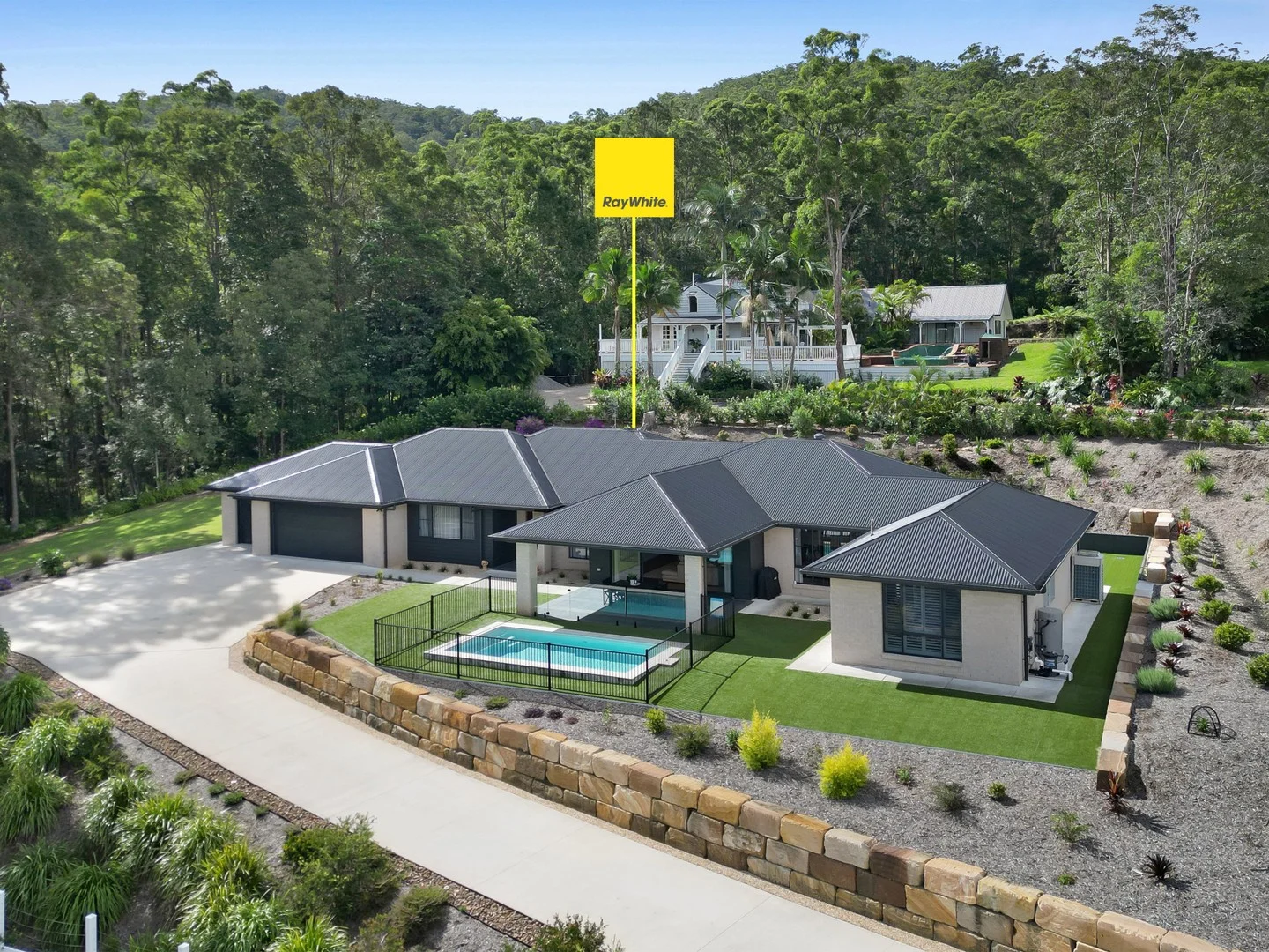 2/37 Hersden Court, Bonogin QLD 4213