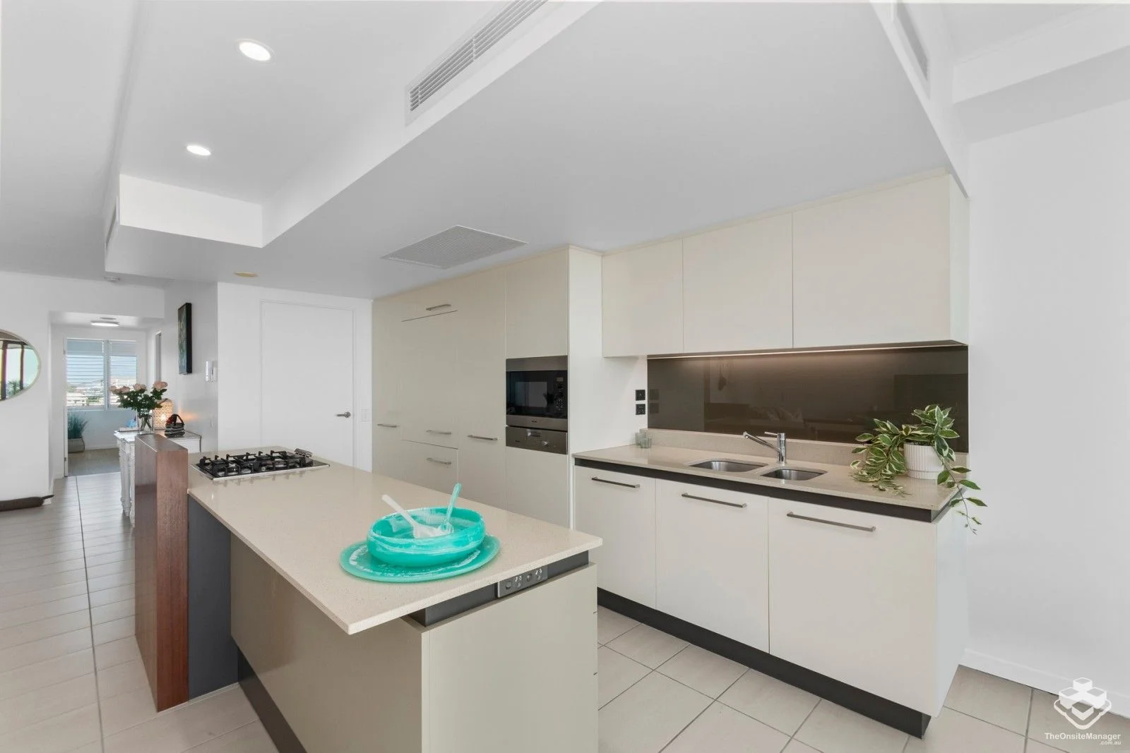 Additional image 11 of ID:21172846/6 Mariners Drive, Townsville City QLD 4810