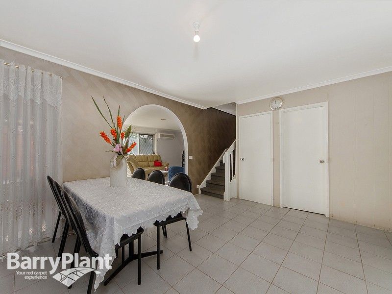 18 Camelia Street, Kings Park VIC 3021, Image 2