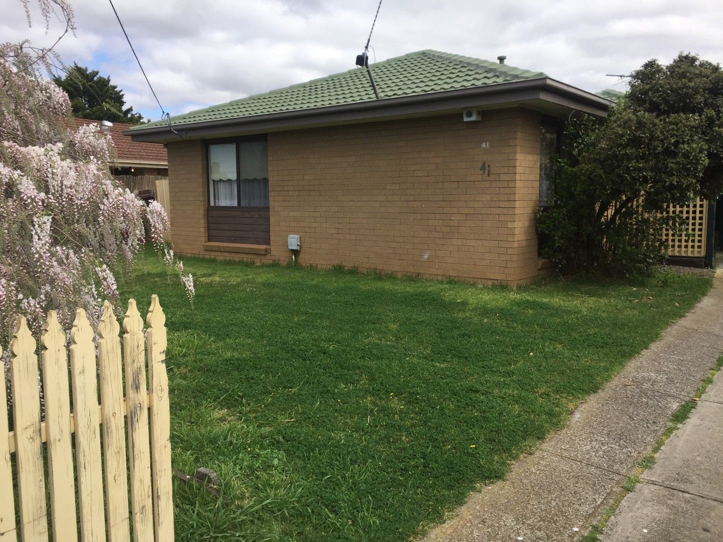 3 bedrooms House in 41 Rosella Avenue WERRIBEE VIC, 3030