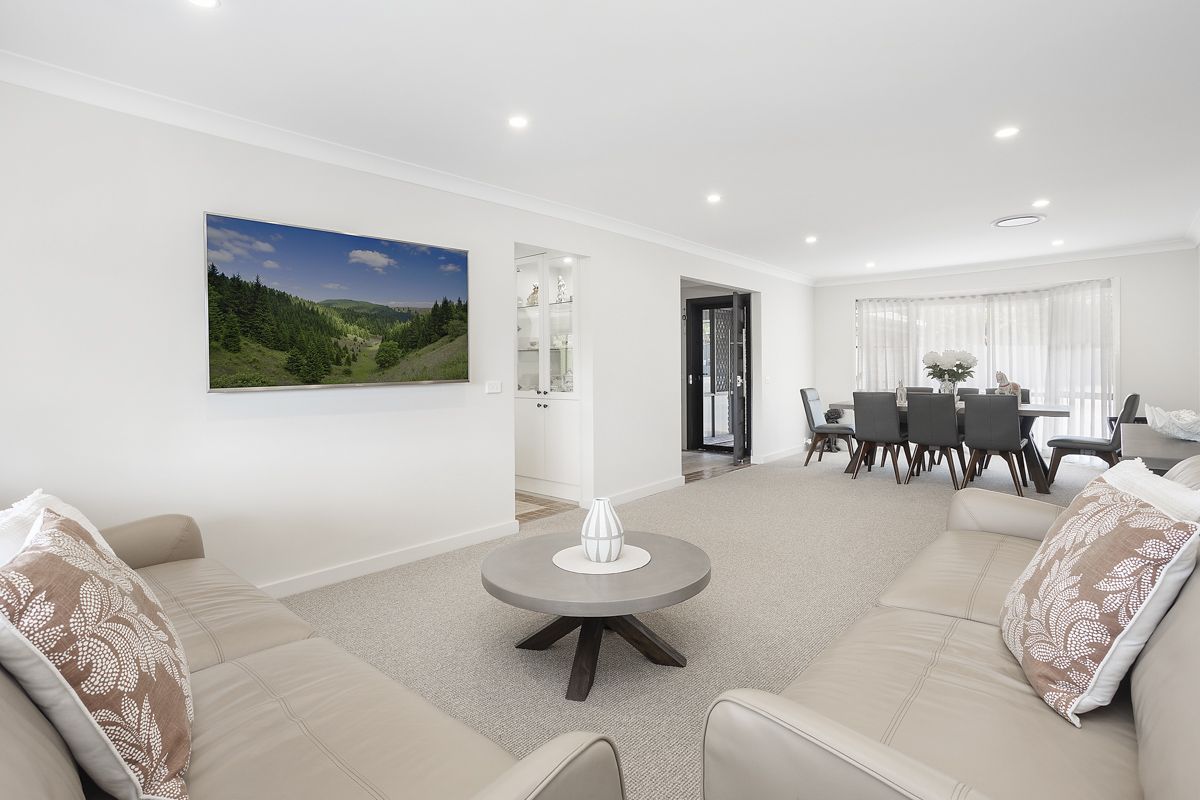 2 Baudin Close, Illawong NSW 2234, Image 1