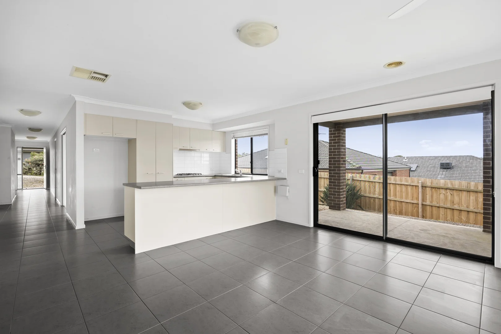 Additional image 3 of 4 Raine Court, Sunbury VIC 3429