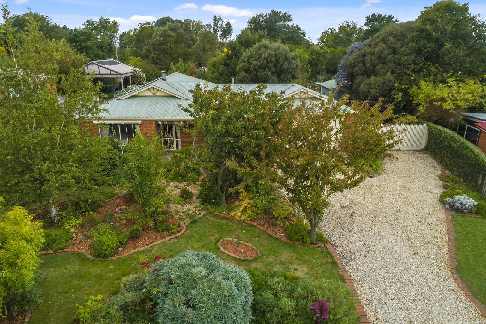 18 Harvest Close, Romsey VIC 3434, Image 0