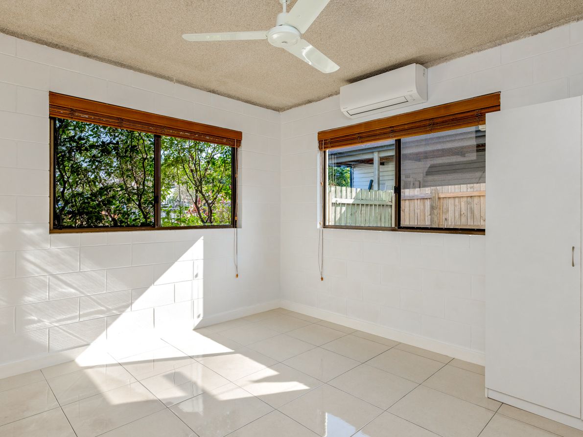 8/215-217 McLeod Street, Cairns North QLD 4870, Image 2