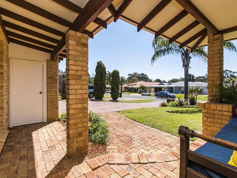 6 Dulwich Place, Kingsley WA 6026, Image 1