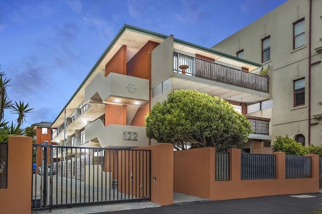 Picture of 9/122 Beaconsfield Parade, ALBERT PARK VIC 3206