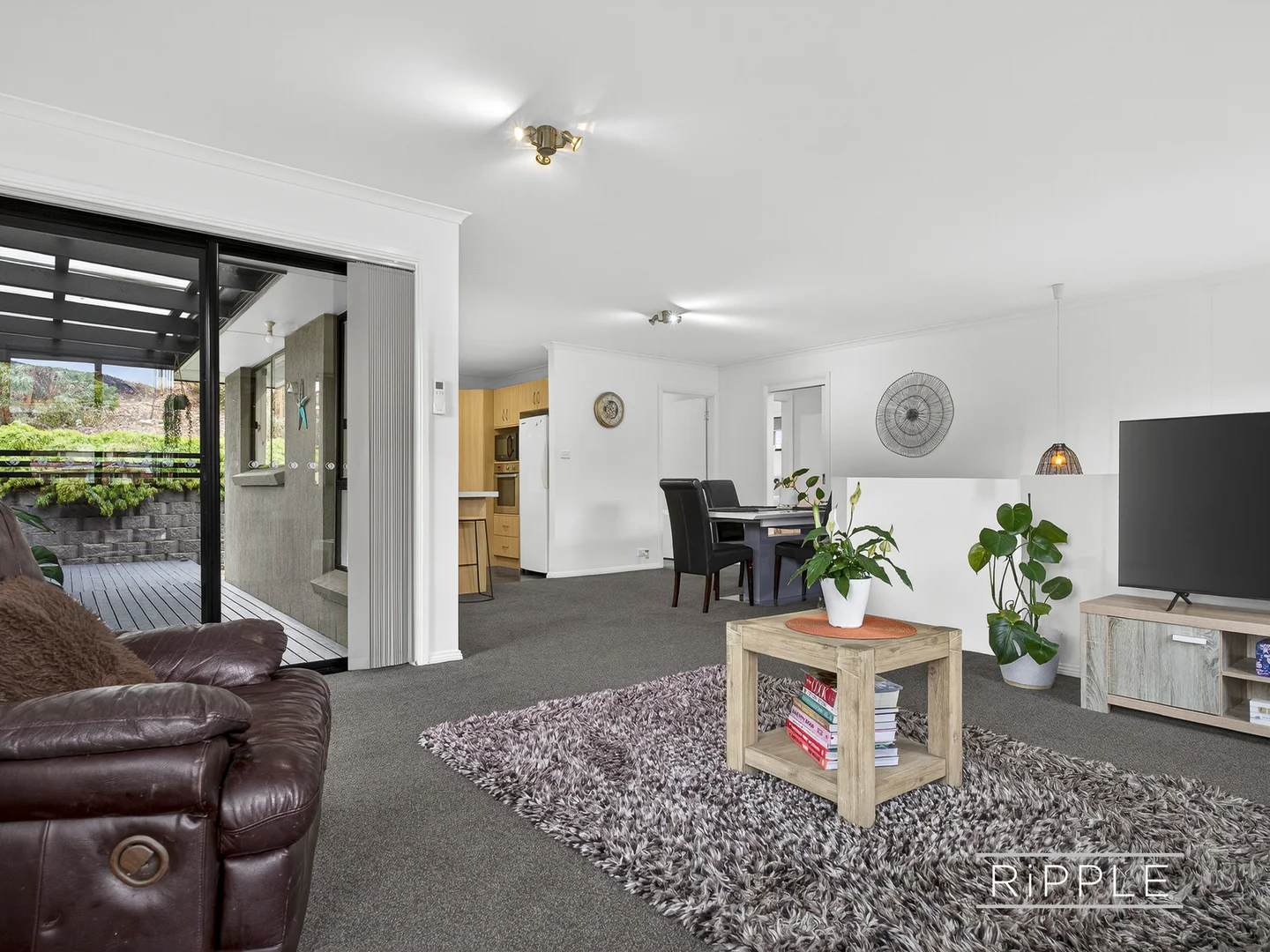 Additional image 11 of 1/98 Sunshine Road, Austins Ferry TAS 7011