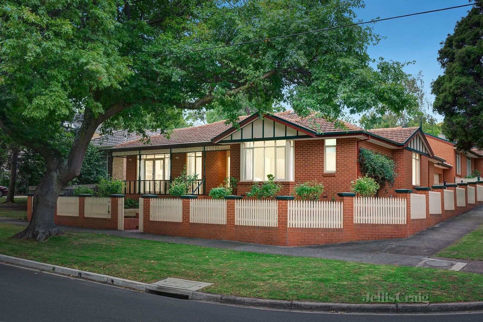 25 Boisdale Street, Surrey Hills VIC 3127, Image 0