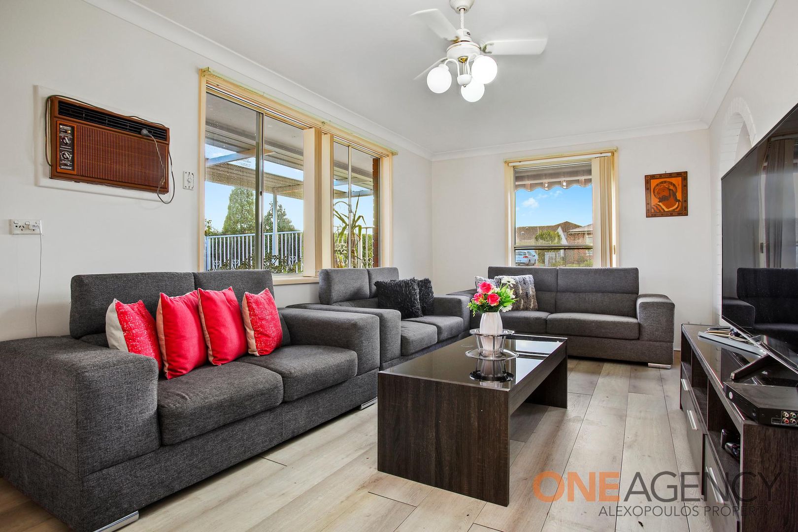 180 & 180a Mimosa Road, Bossley Park NSW 2176, Image 1