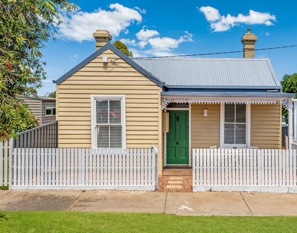 17 Booth Street, Golden Square VIC 3555