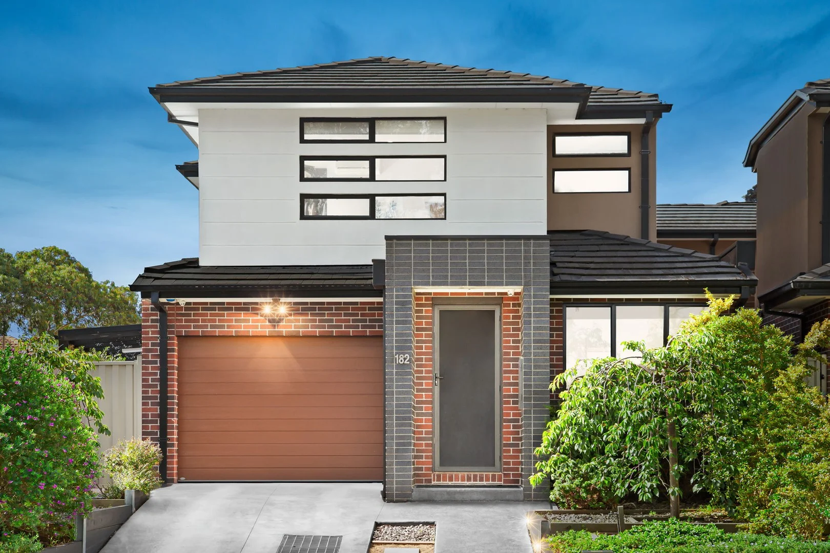 182 Mill Park Drive, Mill Park VIC 3082