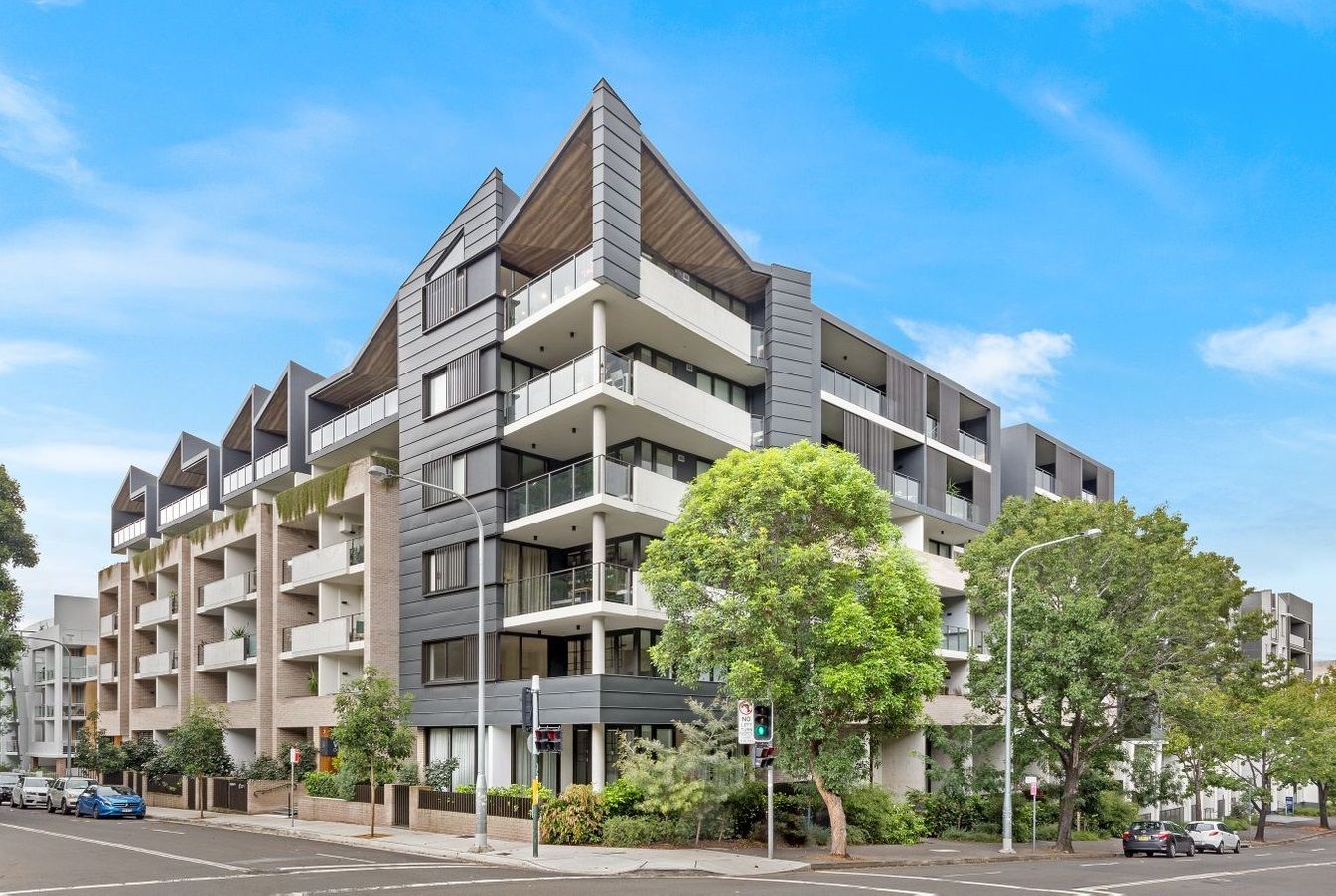 2 bedrooms Apartment / Unit / Flat in 404/34-38 McEvoy Street WATERLOO NSW, 2017
