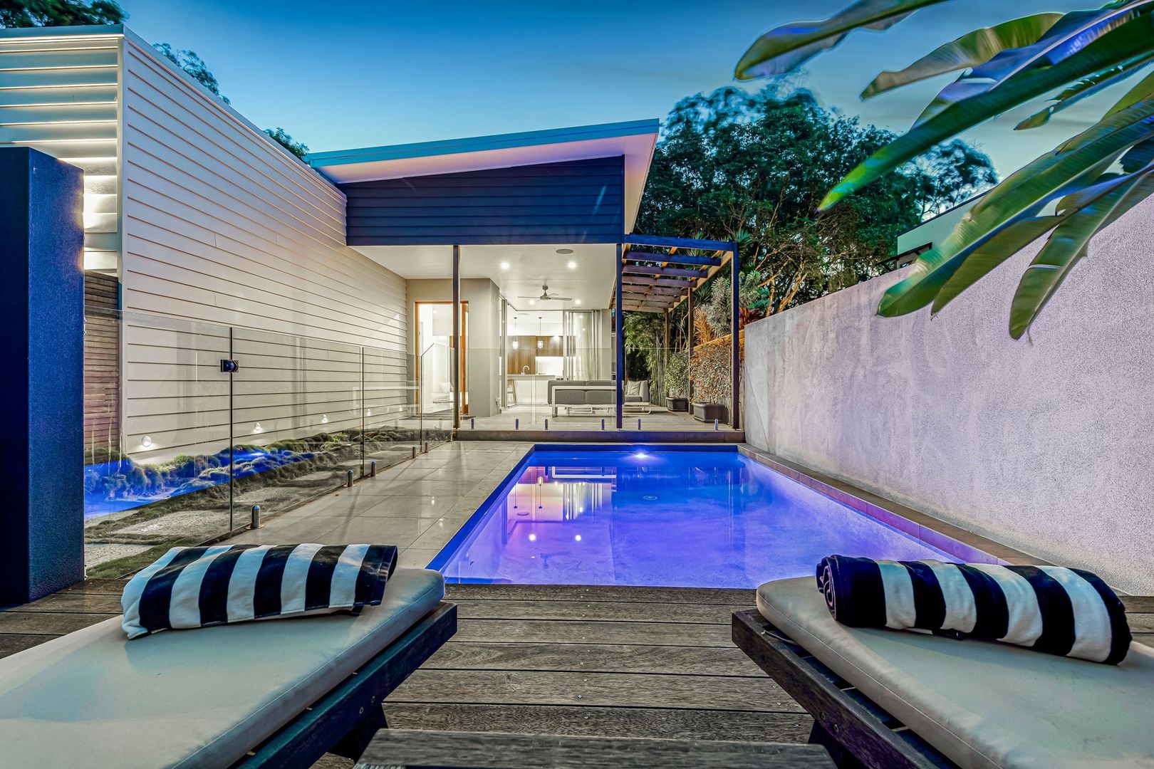 9 Russell Street, Coolum Beach Property History & Address Research