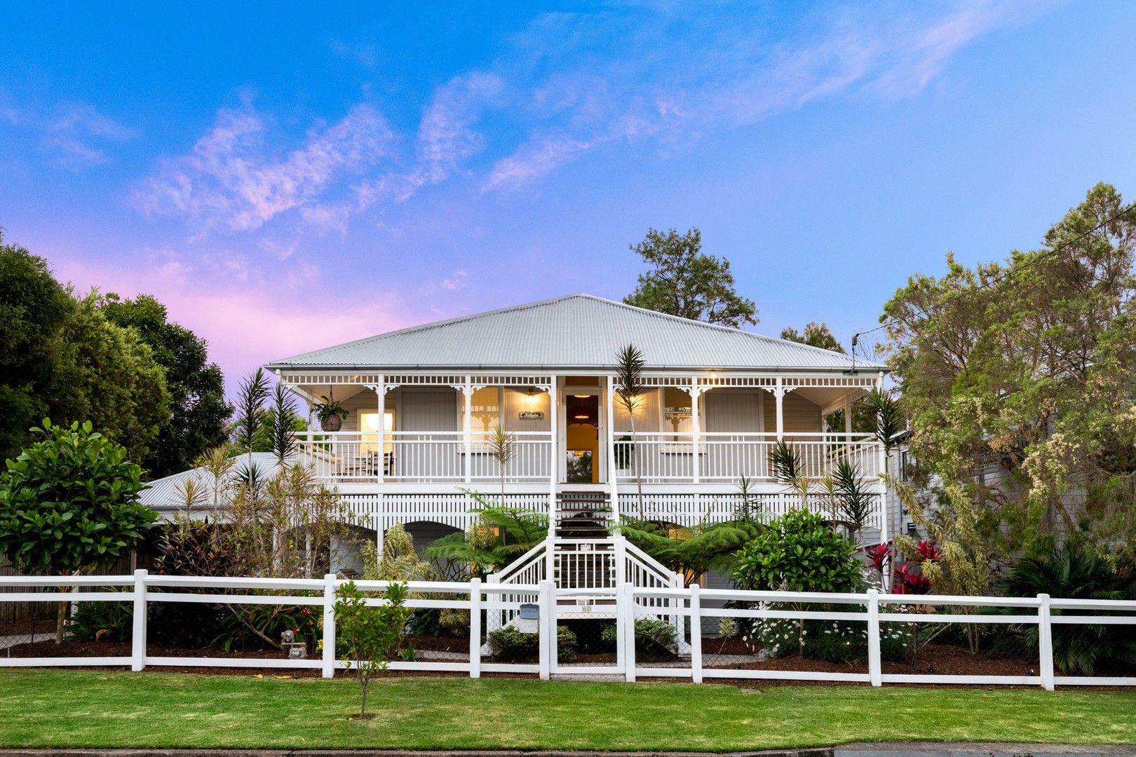 5 bedrooms House in 60 Chancellor Street SHERWOOD QLD, 4075