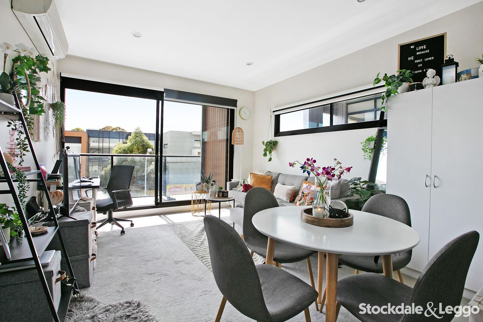 205/8 Copernicus Crescent, Bundoora VIC 3083, Image 2