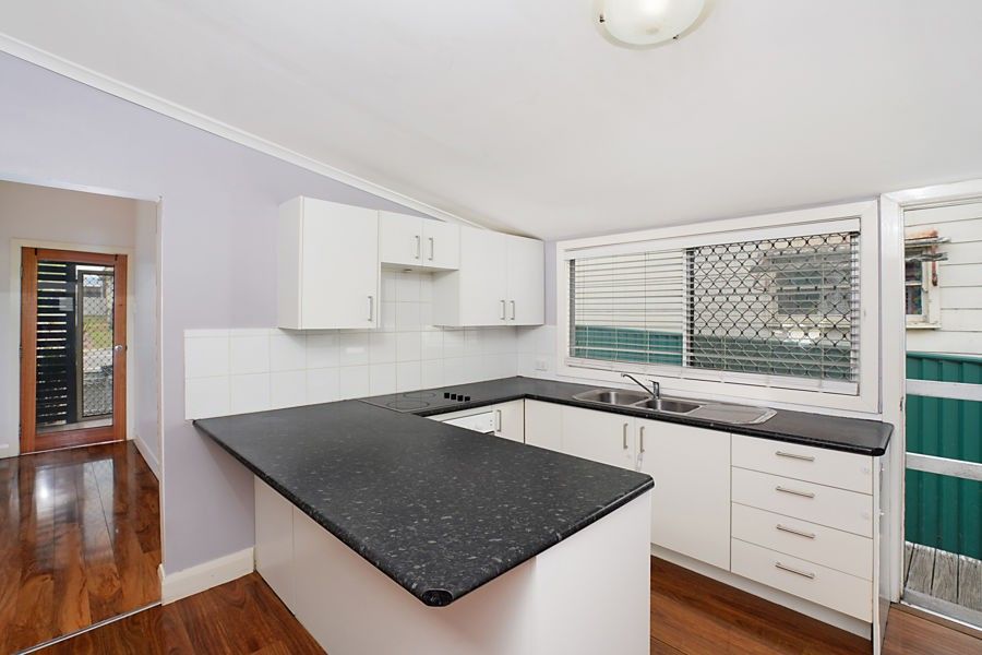 42 Carrington Street, West Wallsend NSW 2286, Image 2