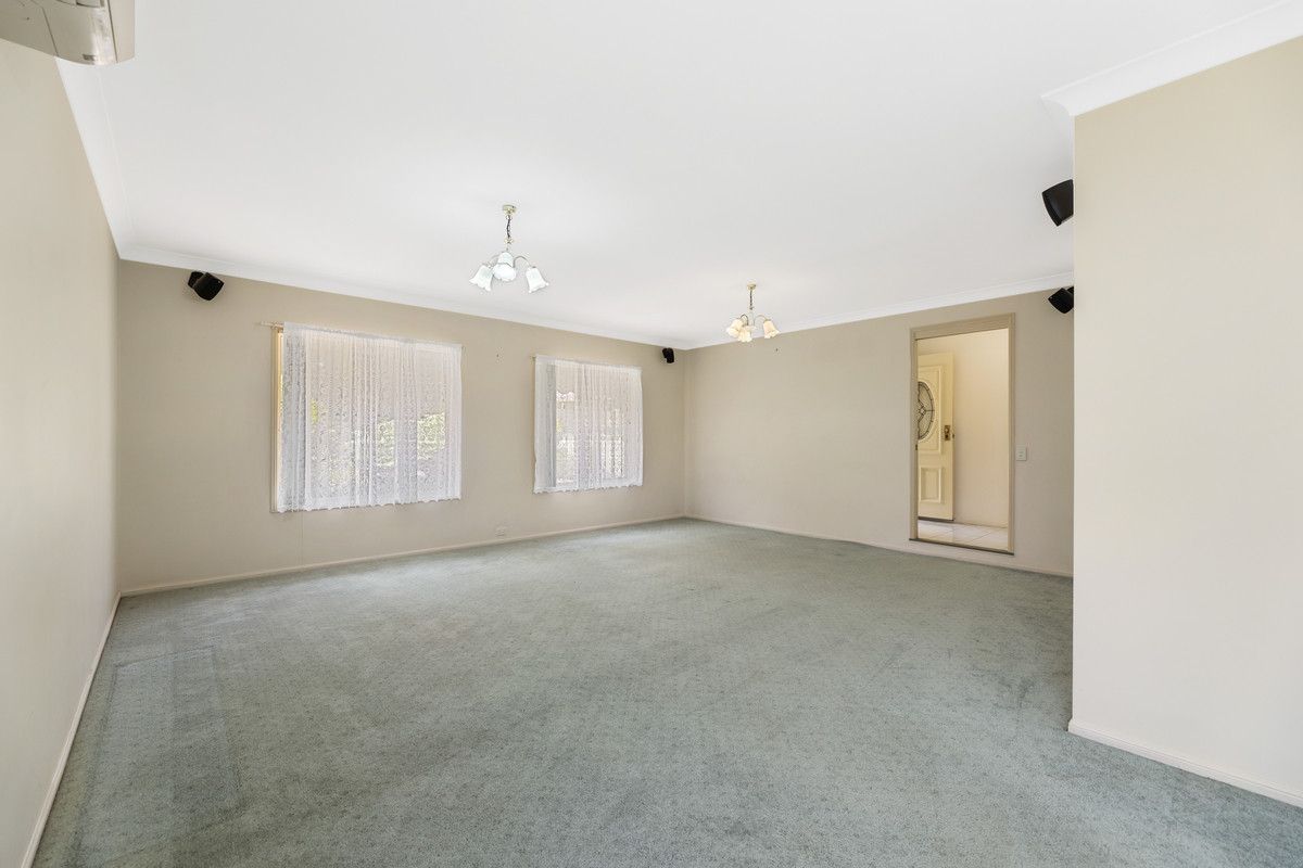 17 Jutsum Street, Middle Ridge QLD 4350, Image 2