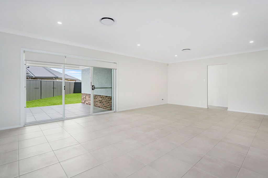 3 Mallee Cres, Tahmoor NSW 2573, Image 2