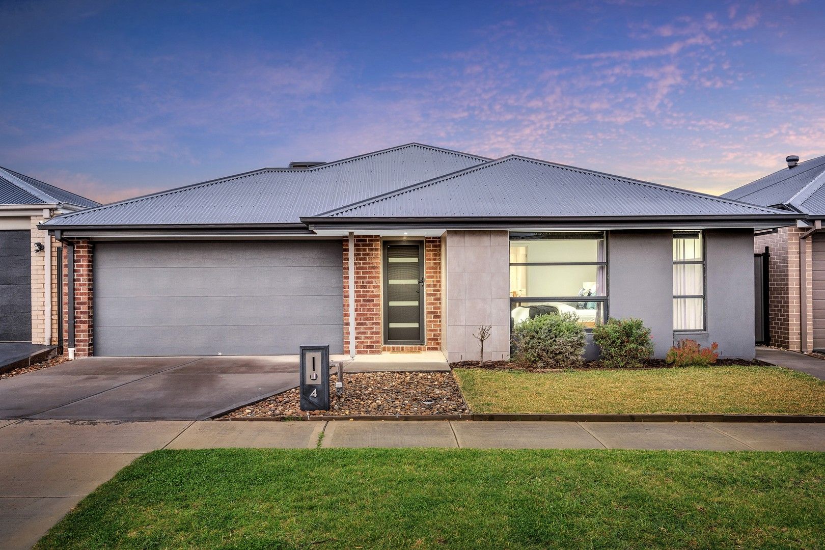 4 Bombala Crescent, Craigieburn VIC 3064, Image 0