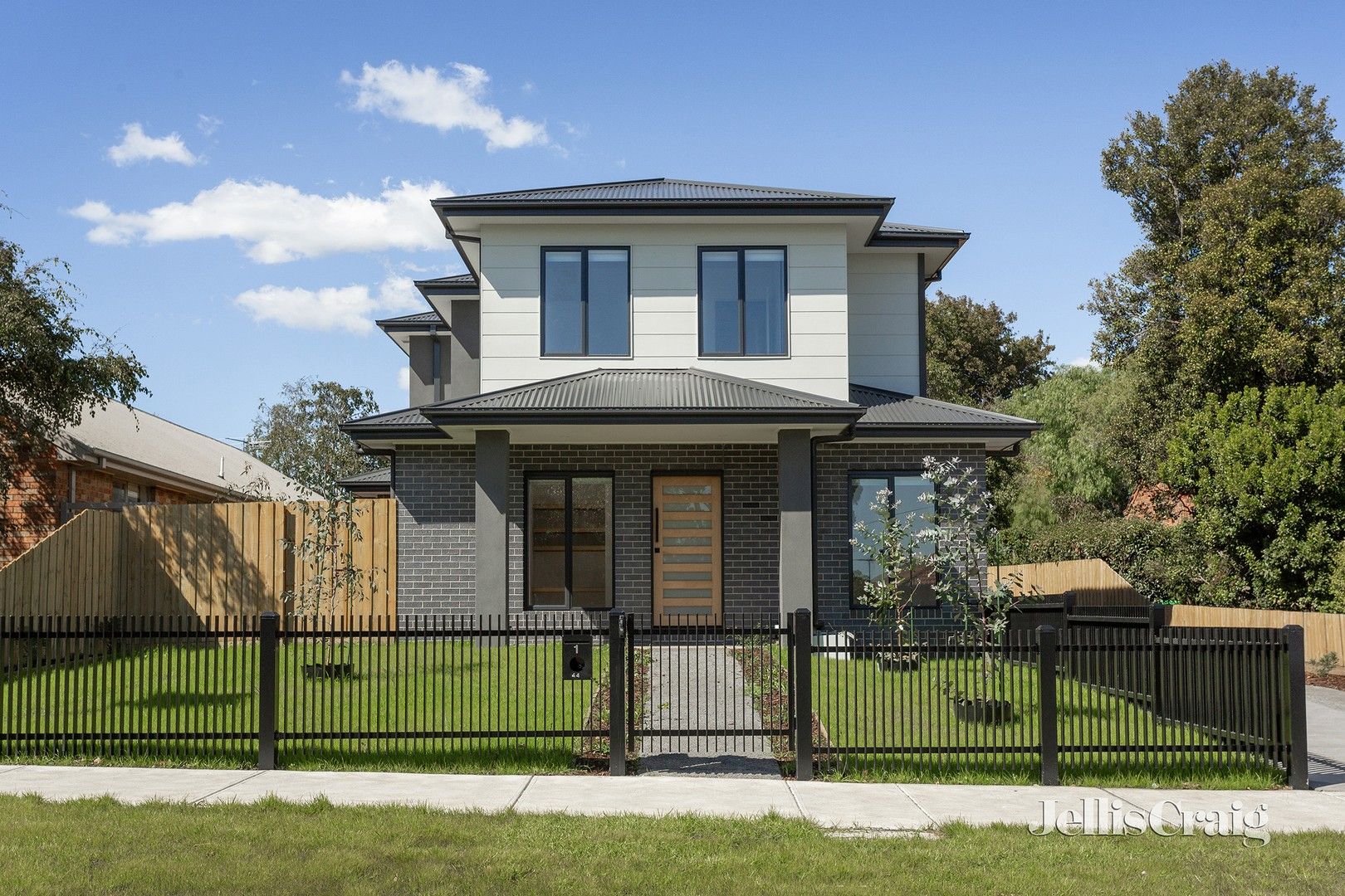 3 bedrooms Townhouse in 1/44 Porter Road HEIDELBERG HEIGHTS VIC, 3081