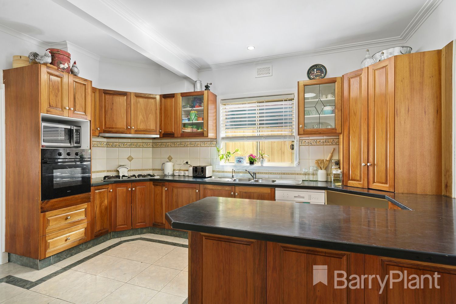 111 Suspension Street, Ardeer VIC 3022, Image 2