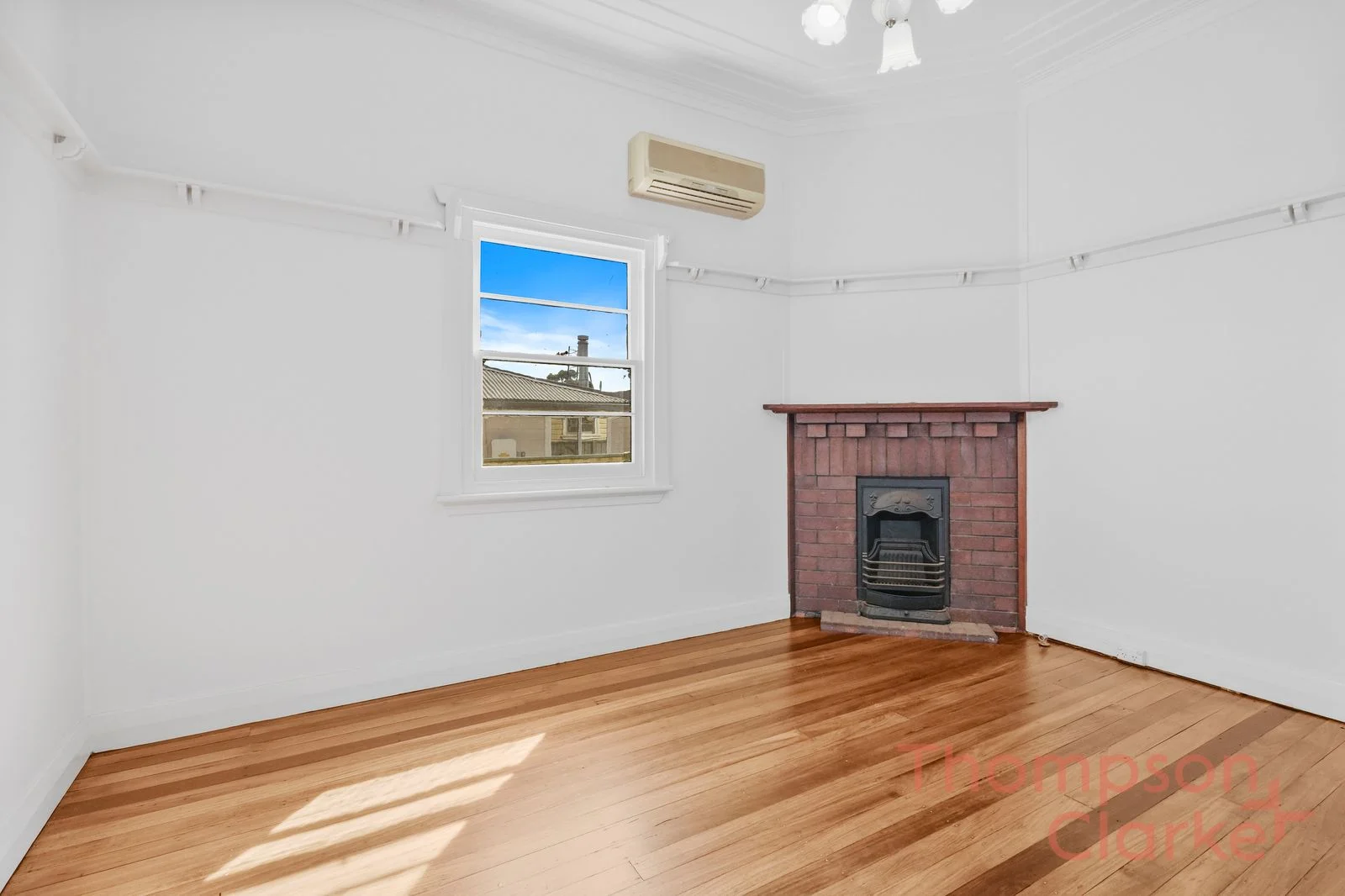 64 Desmond Street, Cessnock NSW 2325