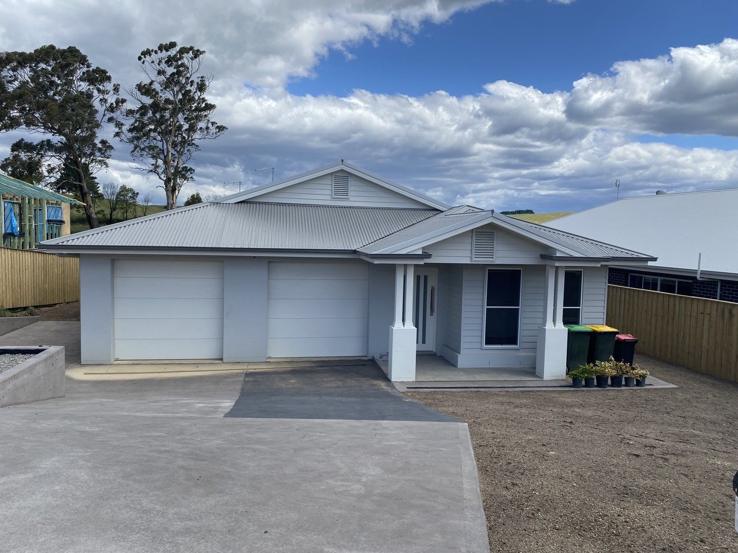 4 bedrooms House in 85 Darraby Drive MOSS VALE NSW, 2577