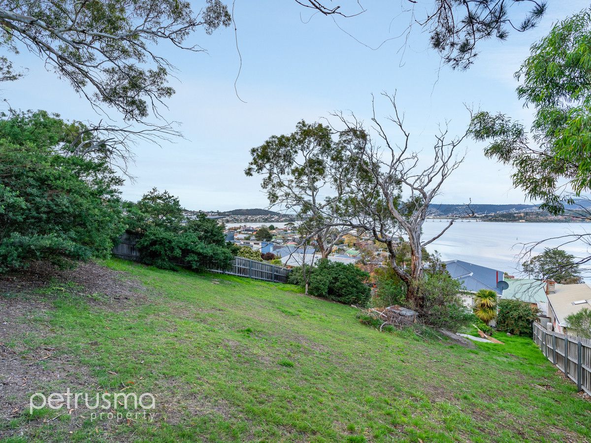 172A Derwent Avenue, Lindisfarne TAS 7015, Image 2