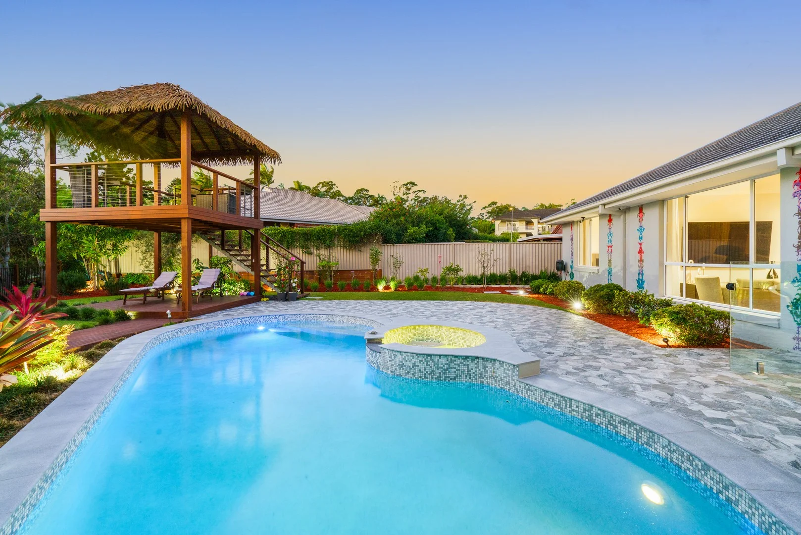 23 Marbella Drive, Benowa Waters QLD 4217