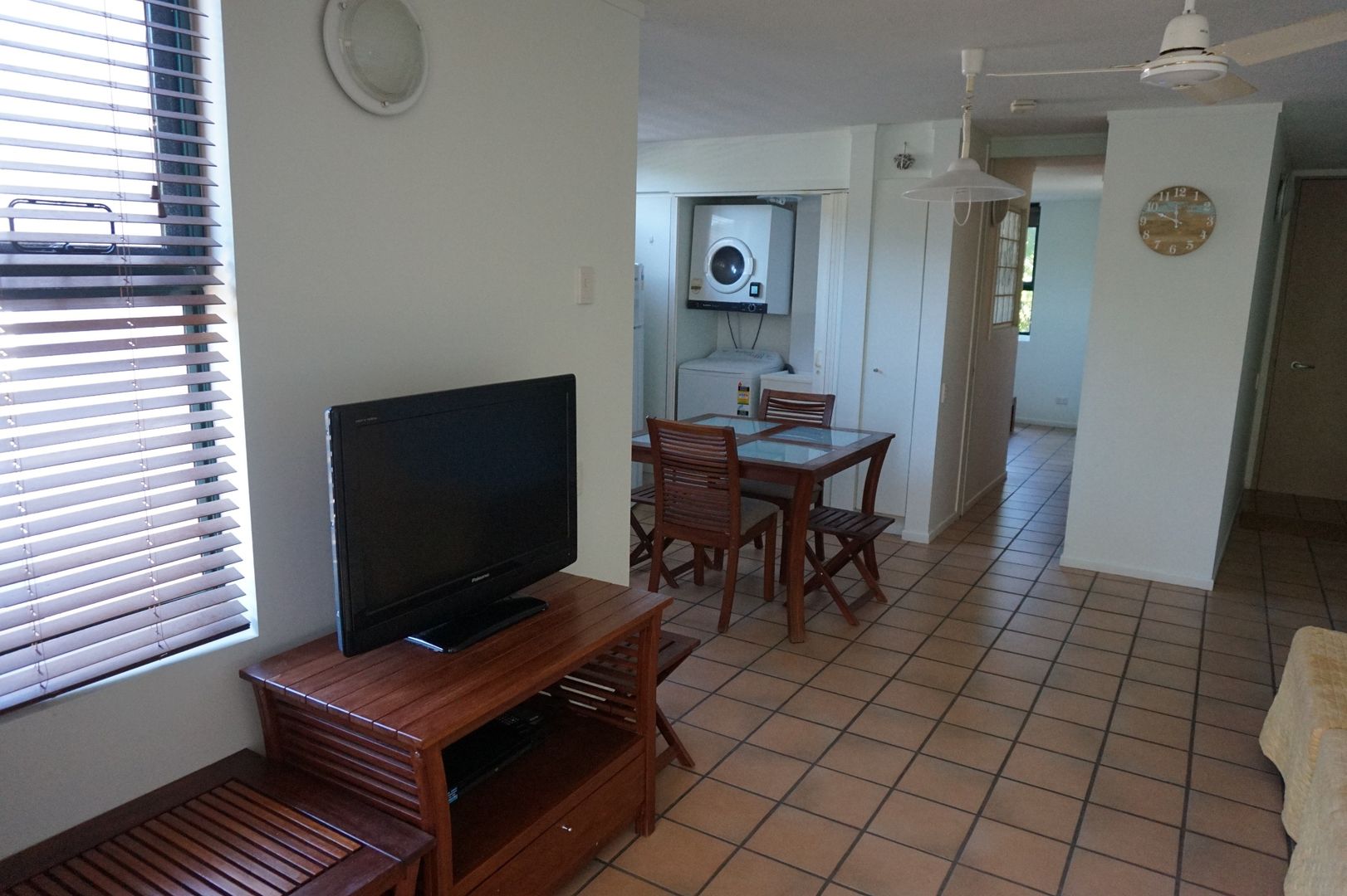 Unit 5/9 Rainbow Shores Dr, Rainbow Beach QLD 4581, Image 2