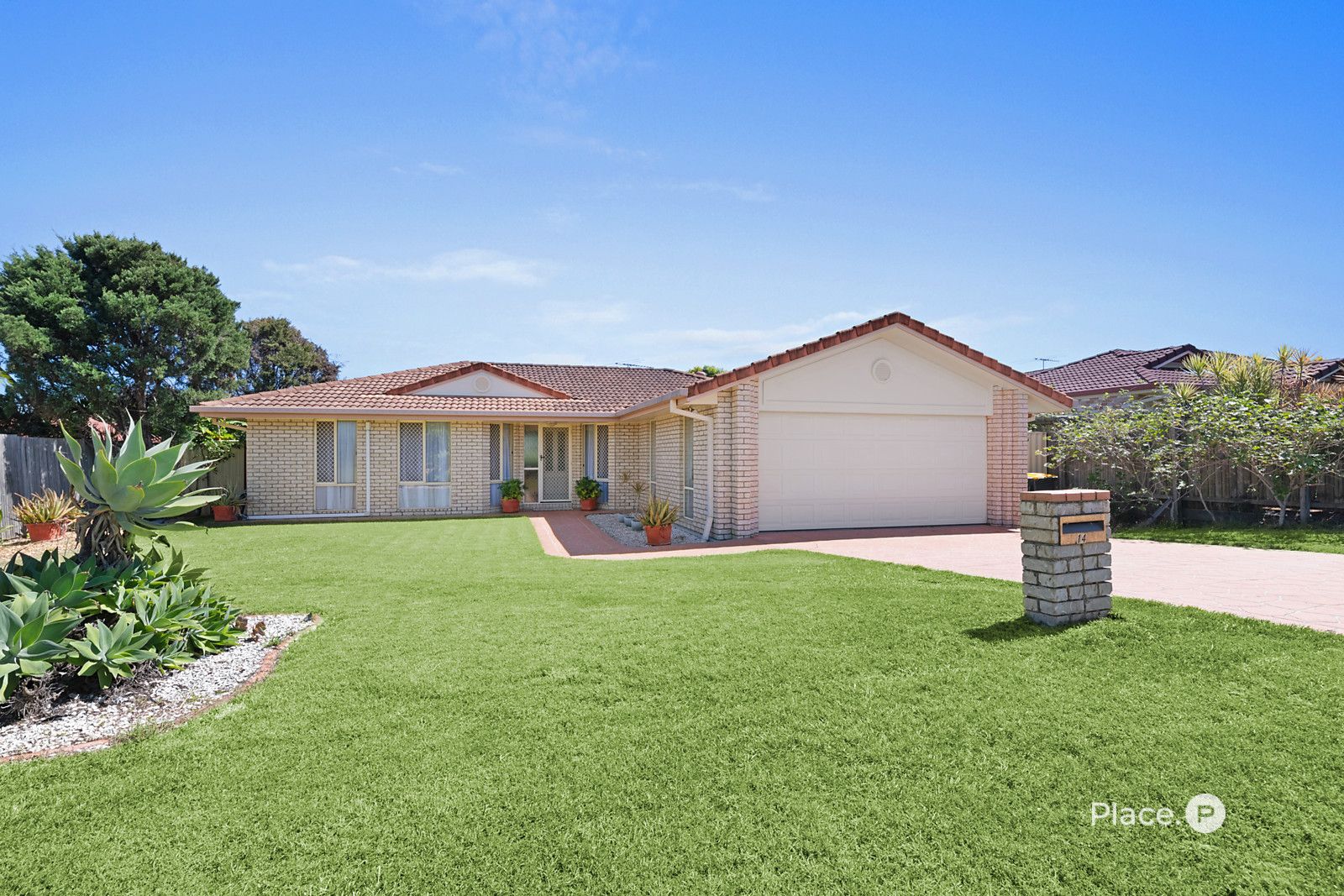 14 Yellowstone Place, Parkinson QLD 4115, Image 0