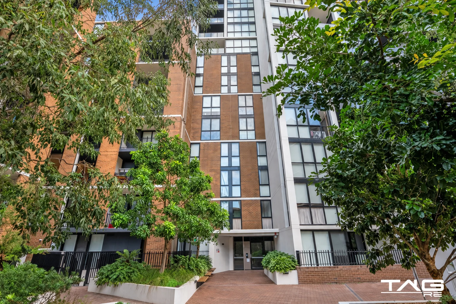 Primary image of 533/3 Maple Tree Road, Westmead NSW 2145