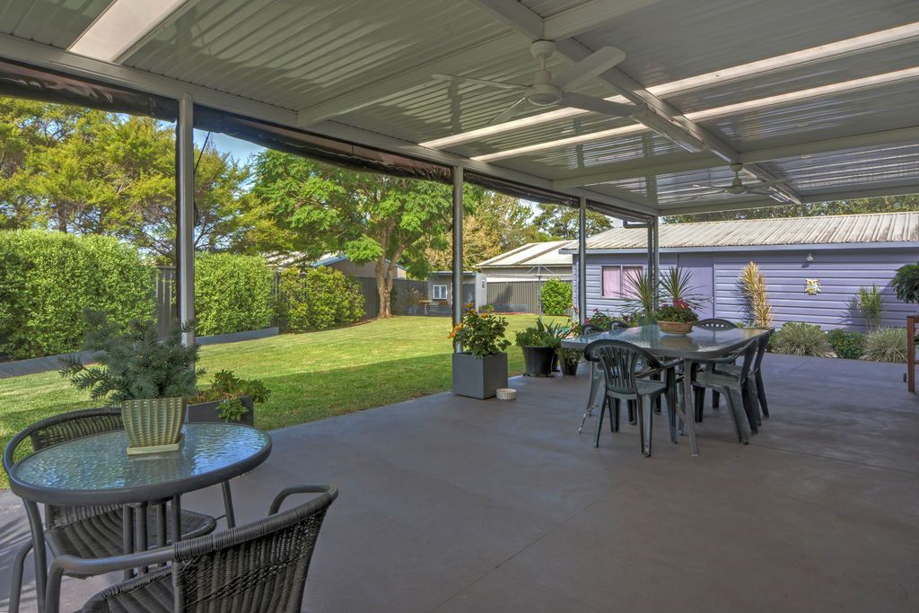4 Ramsey Grove, Bomaderry NSW 2541, Image 1