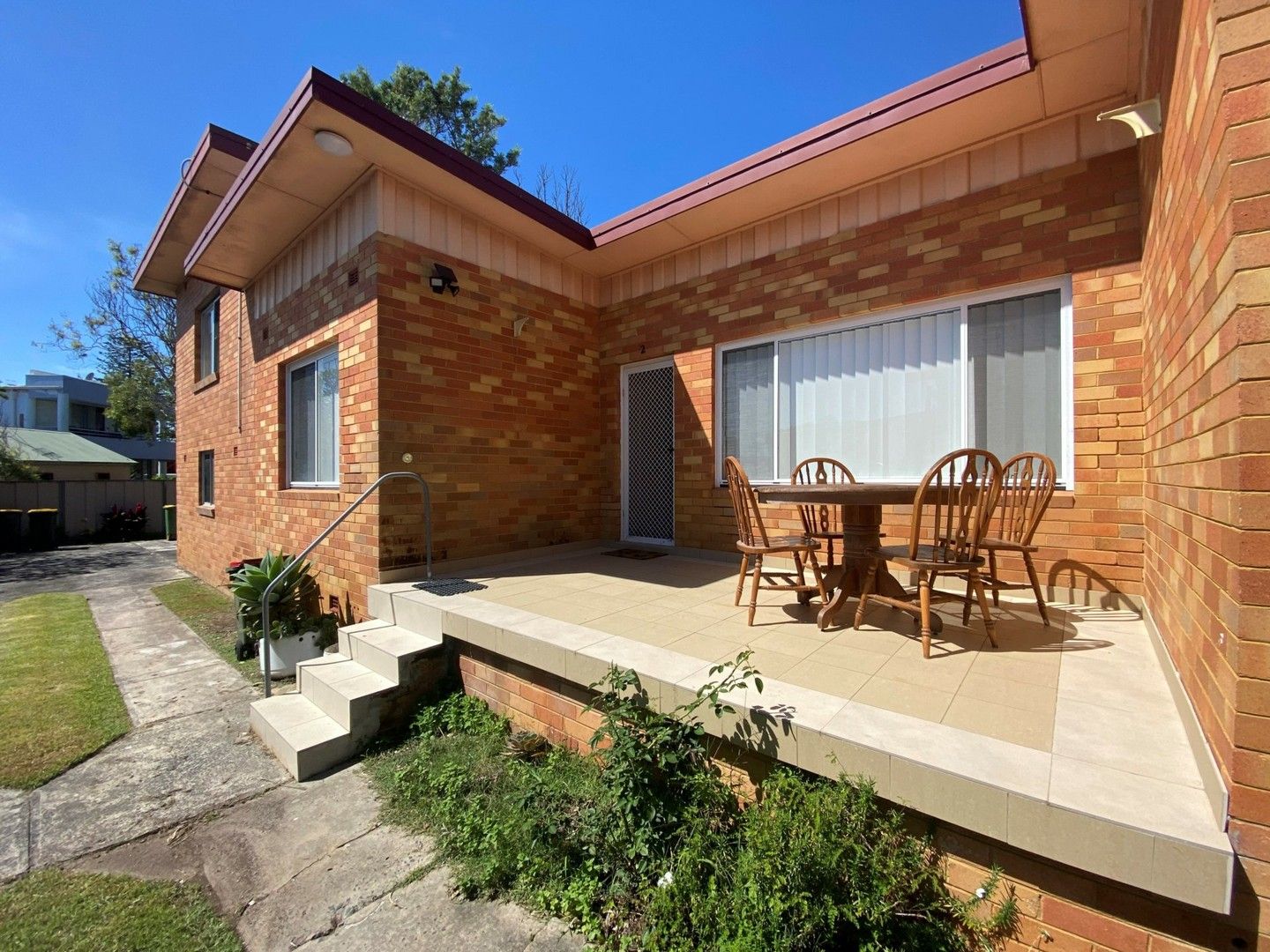 2 bedrooms Apartment / Unit / Flat in 2/10 Bay Road THE ENTRANCE NSW, 2261