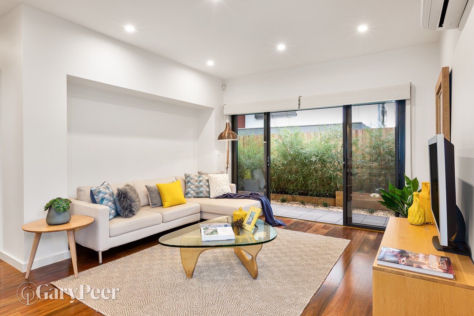 3/4 Prince Edward Avenue, Mckinnon VIC 3204, Image 0