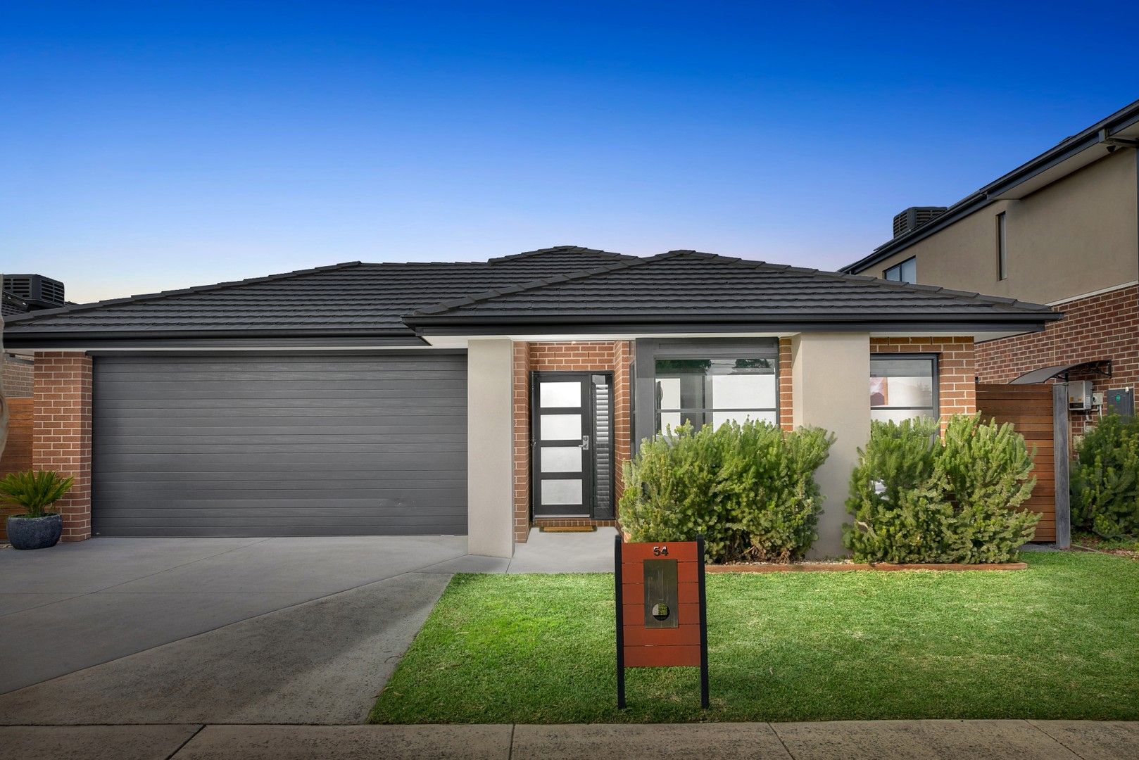 4 bedrooms House in 54 Grafton Street MERNDA VIC, 3754