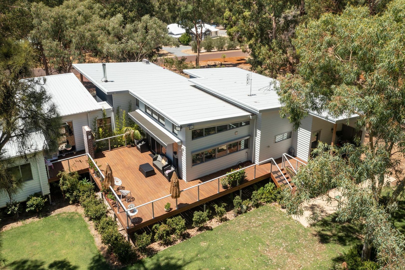 39 Cornerstone Way, Quedjinup WA 6281, Image 2