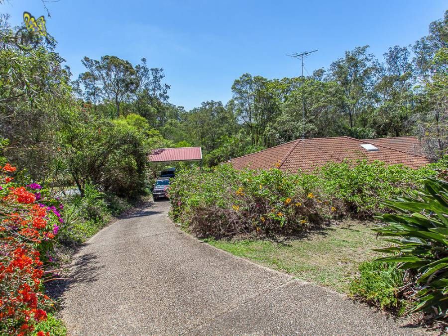 26 Blue Hills Drive, BUNYA QLD 4055, Image 1