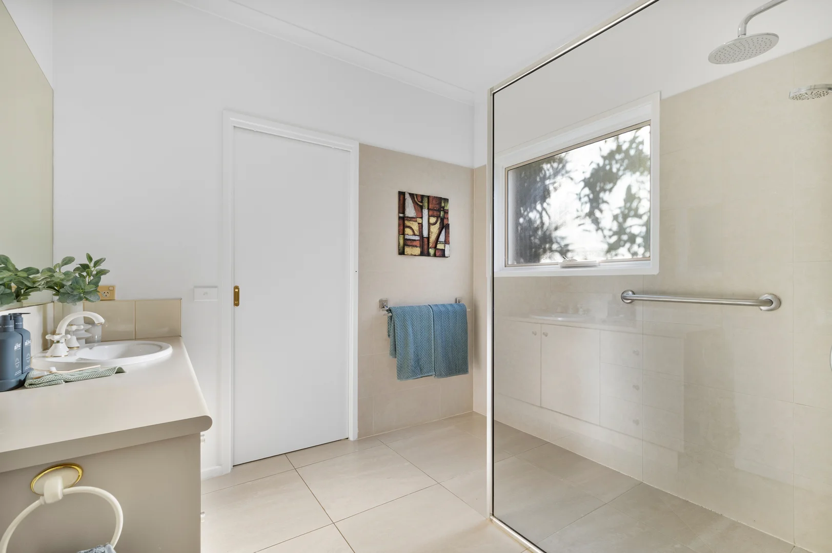 Additional image 9 of 2/61 Strachans Road, Mornington VIC 3931