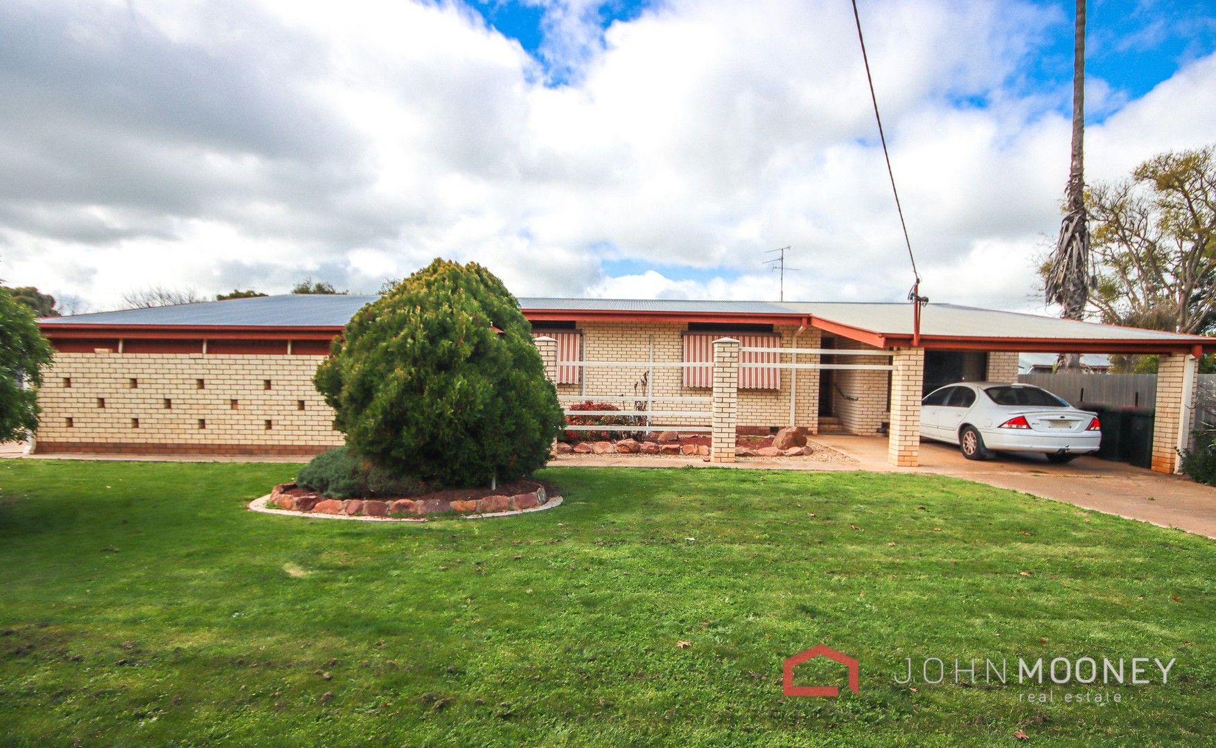 22 O'Connell Street, Lockhart NSW 2656, Image 0